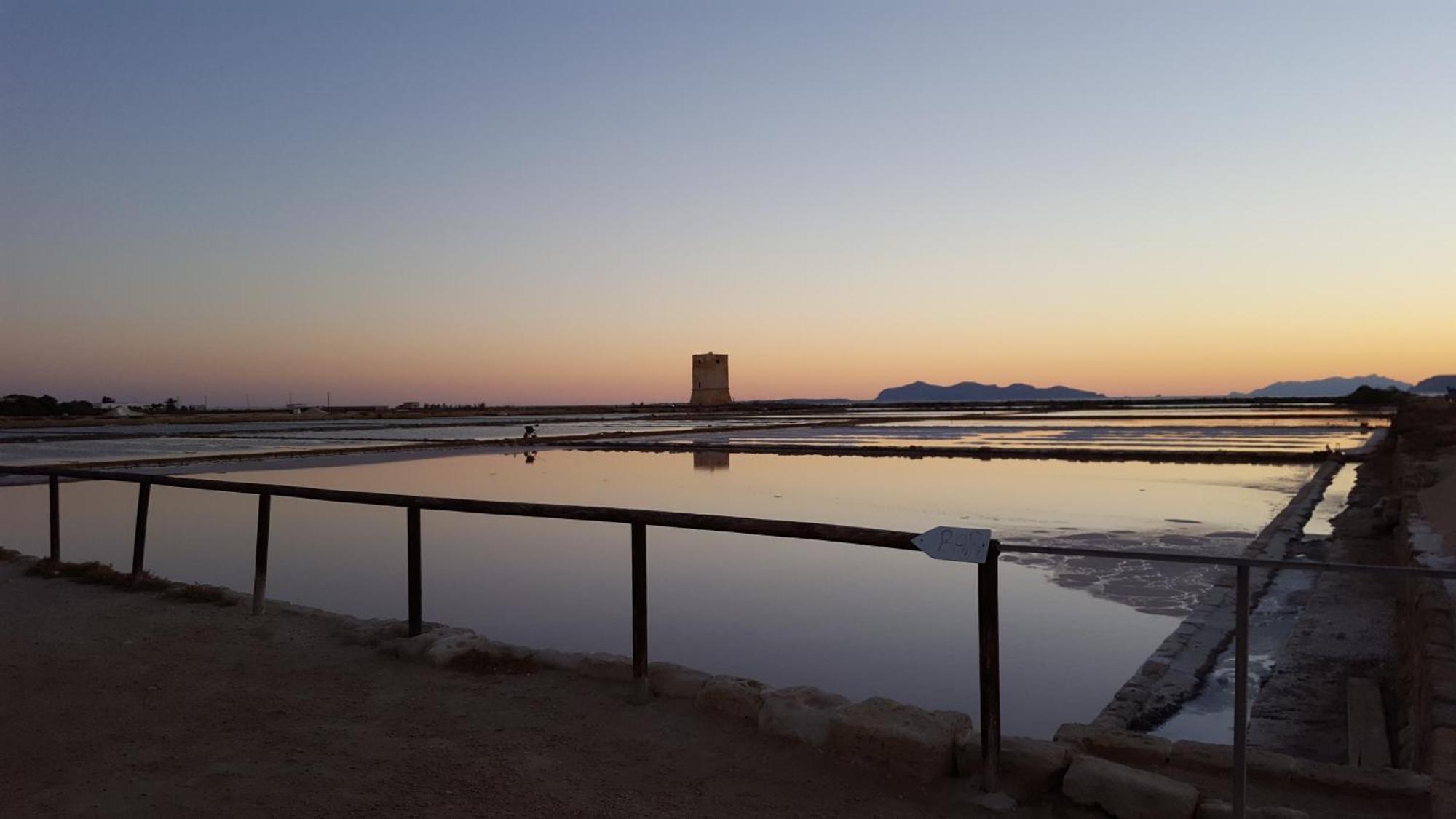 La Casa Di Paoletta A Due Passi Dal Mare Leilighet Trapani Eksteriør bilde