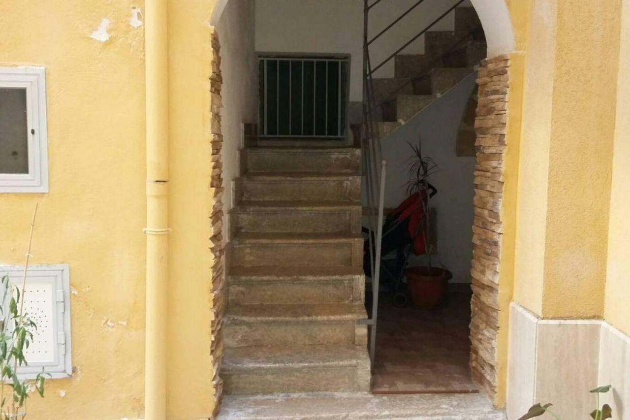 La Casa Di Paoletta A Due Passi Dal Mare Leilighet Trapani Eksteriør bilde